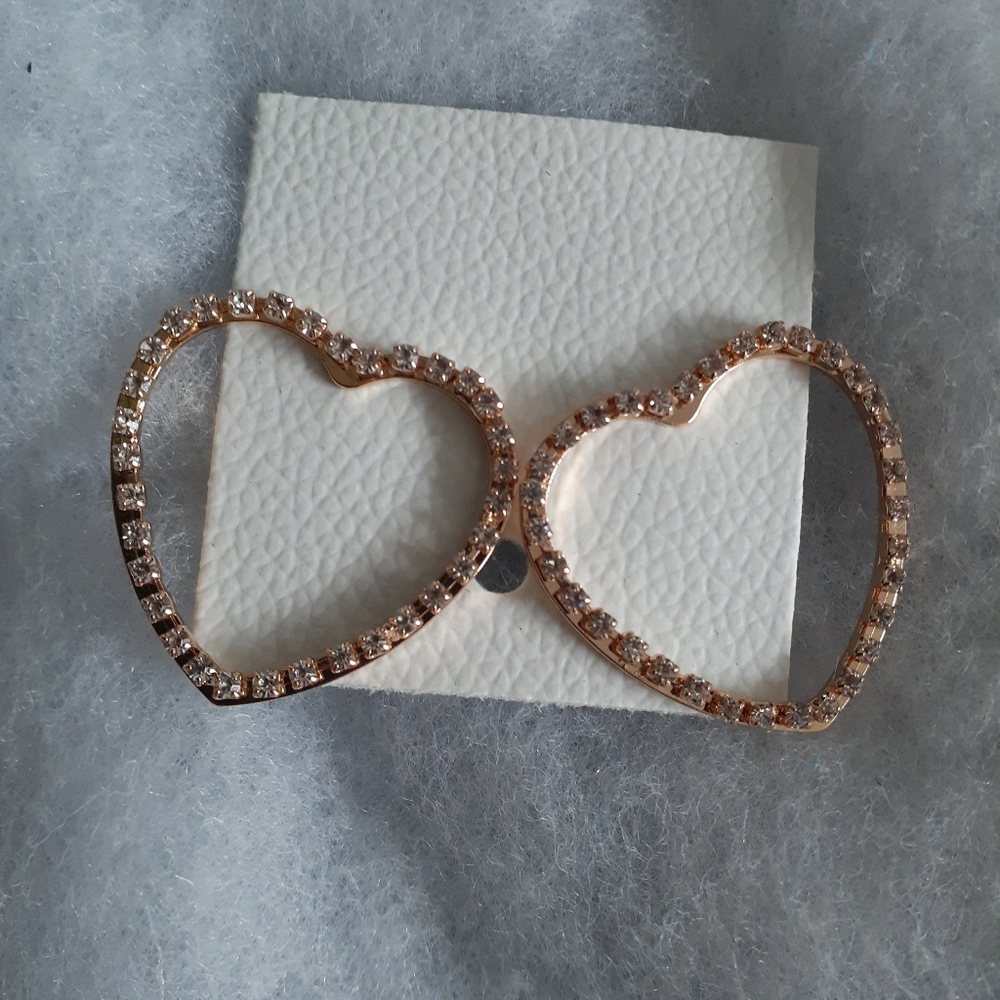 Free people heart earrings